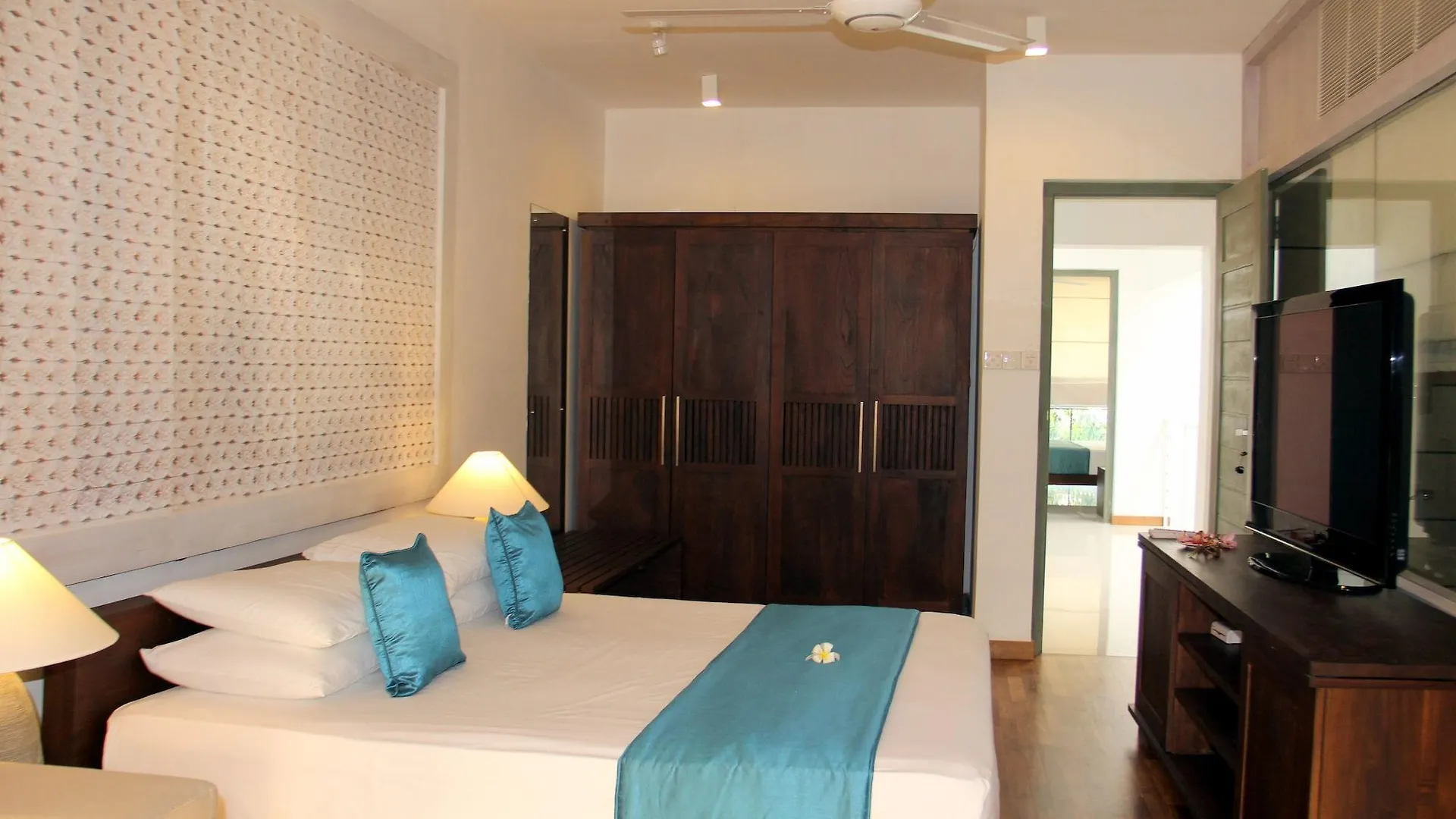 Hotel Rockwell Colombo 4*,